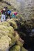 Gaping Gill a studium dopadu šutrů do prohlubně.